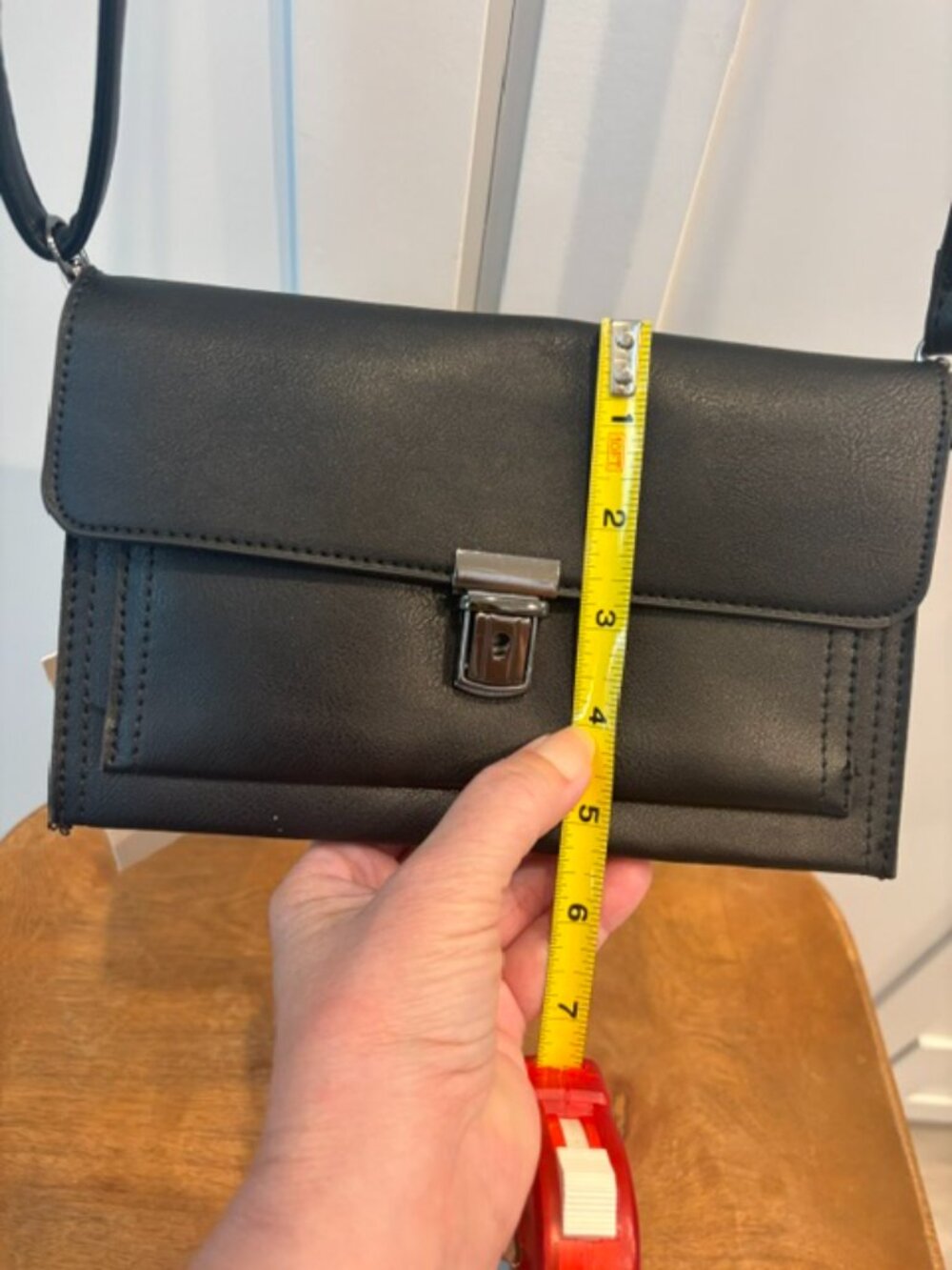 Isabelle Los Angeles crossbody/wristlet NWT - Picture 7 of 10
